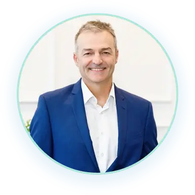 Dr Anton van Heerden